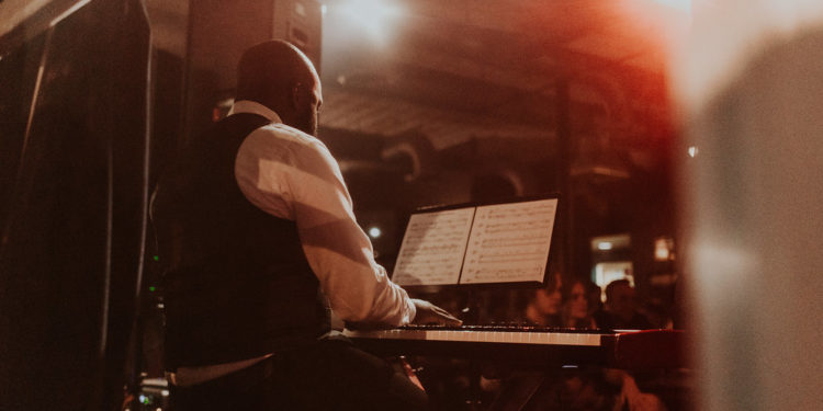 Venue Review: Saints Bar and Lounge