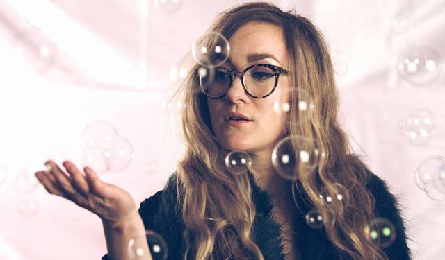 Carly Gwin and the Sin releases new music video